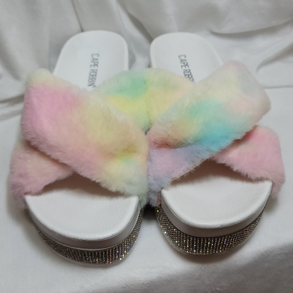 Cape Robbin Shoes - Cape Robbin Spotty Furry Slippers